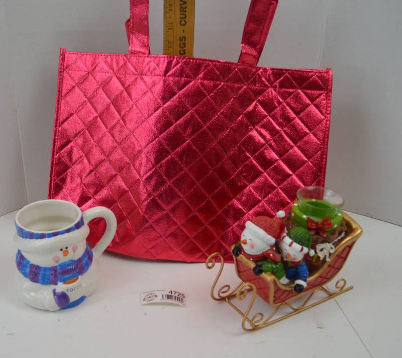 lot 4725 image: Snowman Candle Holder and Snowman Cocoa Mug in Red Tote