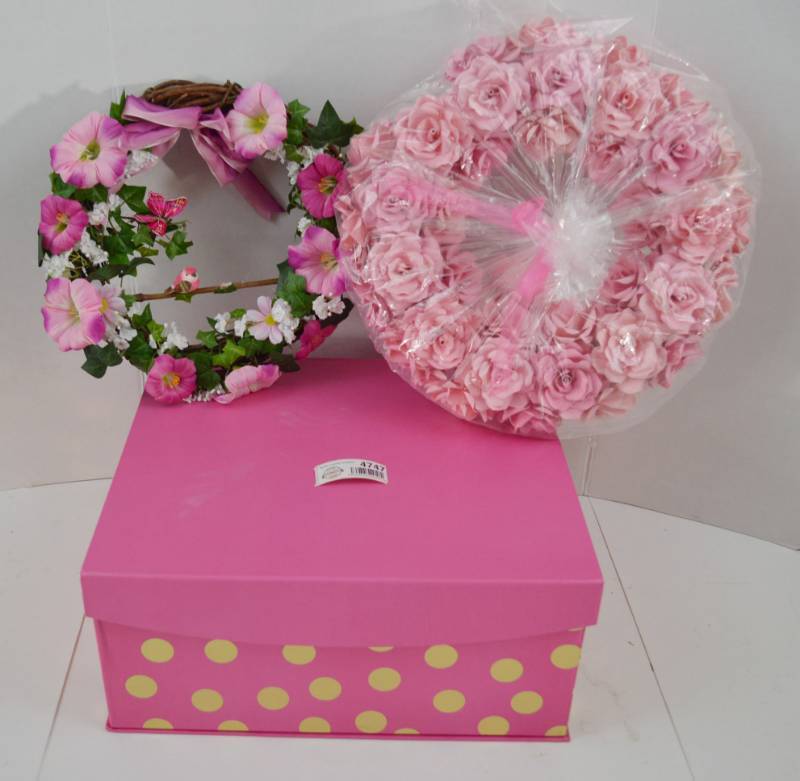 lot 4747 image: Two Wreaths and Cardboard Gift Box (Pink Floral 15, Other 12)