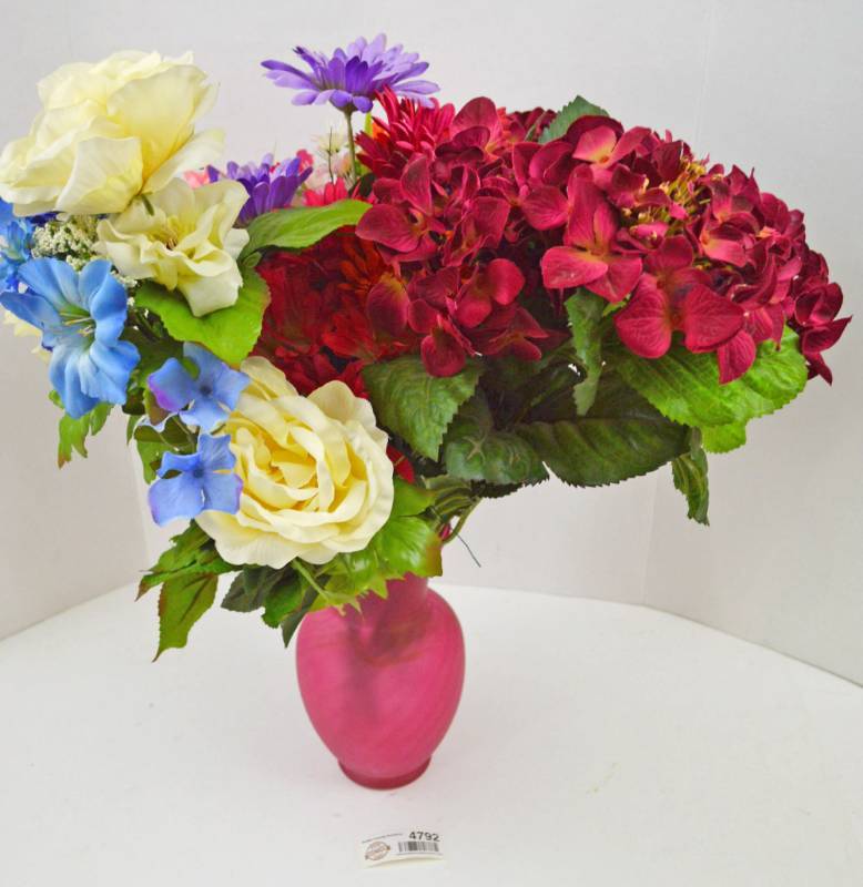 lot 4792 image: Faux Flower Lot W Vase (6 Bouquets)