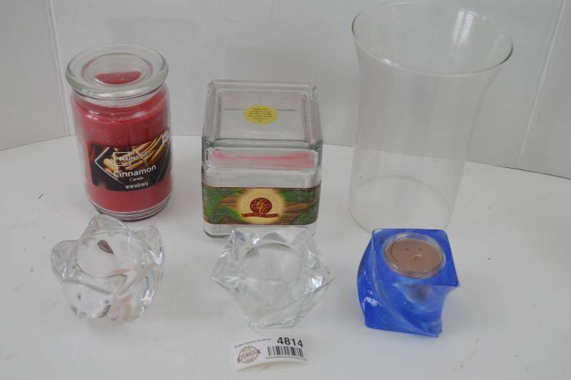 lot 4814 image: Candle HolderCandle Lot (2 New Candles)