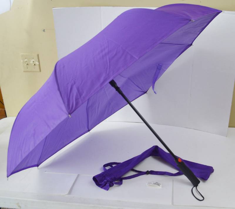 lot 4843 image: Inverted Umbrella Purple, One Hand Open W Carrying Case W Carrying Strap 39 W