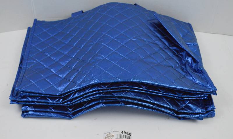 lot 4860 image: 4 New Blue TotesGift Bags 18 x 11.5