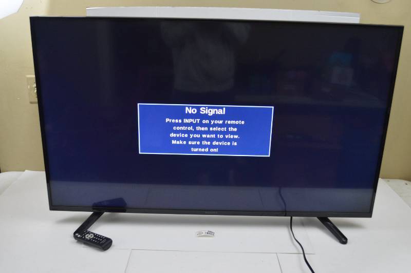 lot 4864 image: Insignia 48 LCD Flat Screen TV w Remote Control Model #48D510NA17(Works)