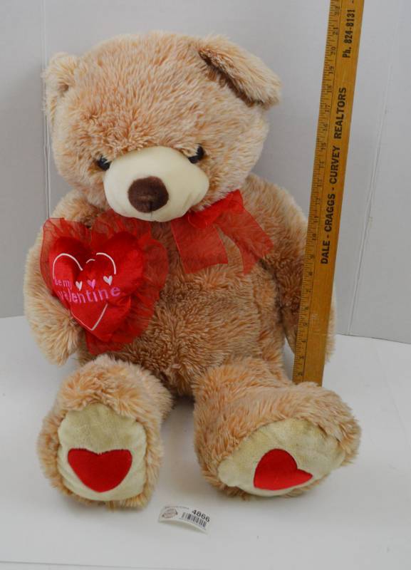 lot 4866 image: 30 Valentines Bear