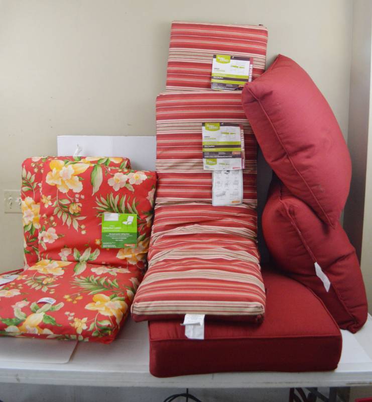 lot 4871 image: Outdoor Cushions, 2 Bench Cushions, Two Chair, Sofa Seat and 2 Overstuffed Pillows (Some New With Tags)