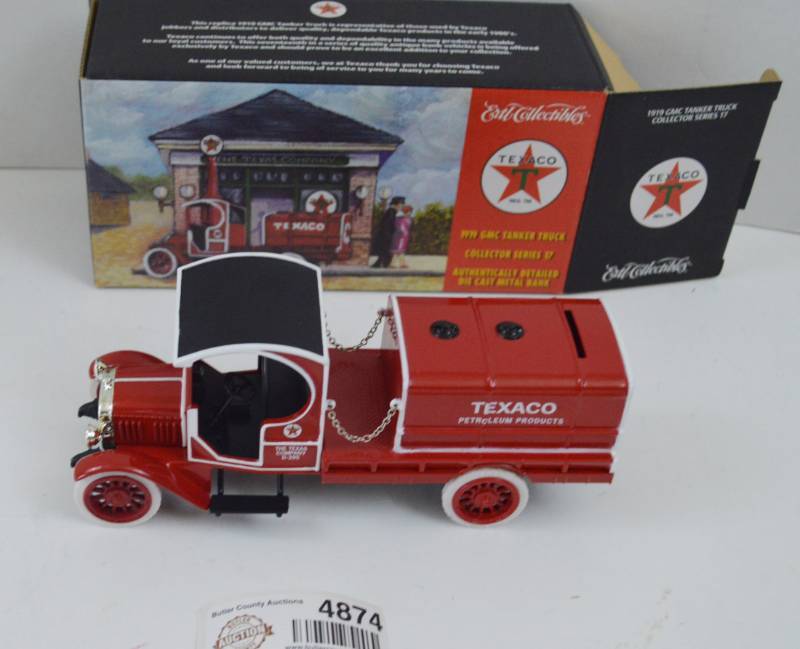 lot 4874 image: Texaco 1919 GMC Tanker Truck Collector Series 17