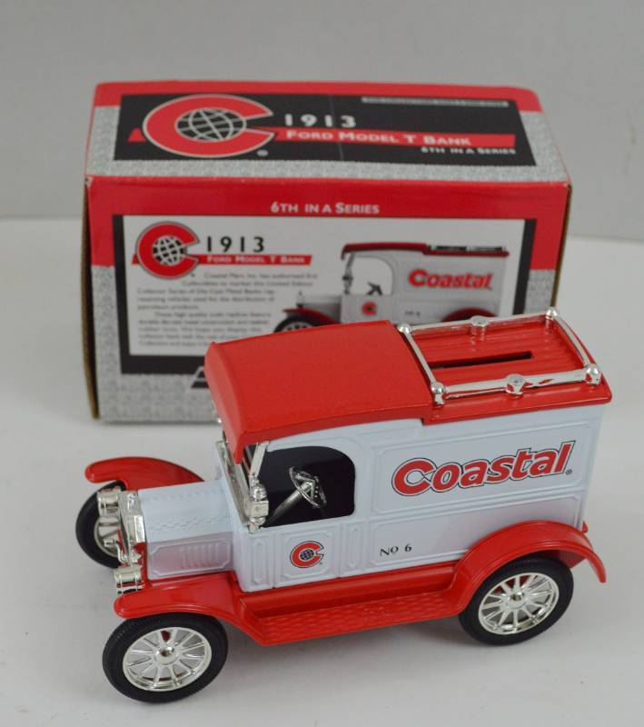 lot 4877 image: Coastal 1913 Ford Model T Die Cast Coin Bank 6th in Series