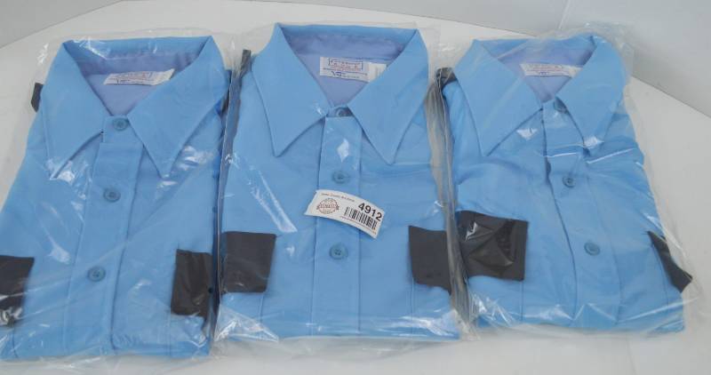 lot 4912 image: 3 Blue Short Sleeve Uniform Shirts 16.5