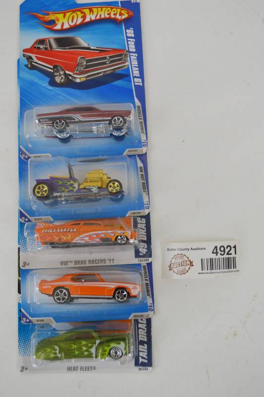 lot 4921 image: Lot Of 5 Hot Wheels New In Box