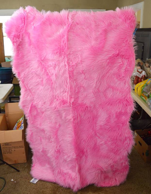 lot 4956 image: New W Tags Pink Faux Lambskin Rug 48W x 72 T