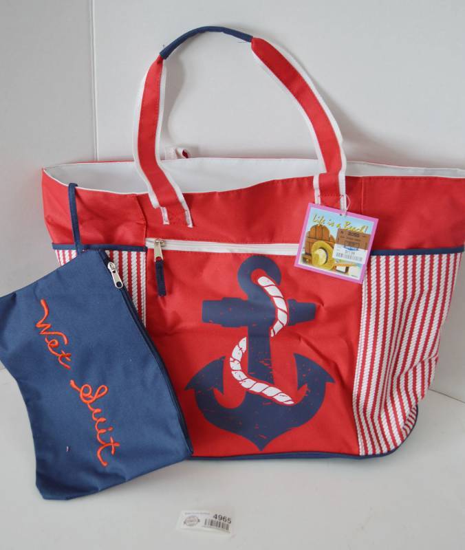 lot 4965 image: Beach Tote. New With Tags