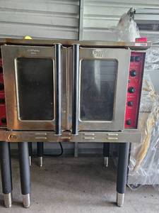 lot 17837 image: CPG Commercial Double Stack Convection Oven