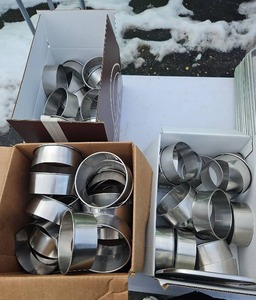 lot 17897 image: Bulk Lot of Round Cookie Cutters - Various Sizes