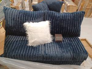 lot 33329 image: Navy Blue Faux Fur Incomplete Sectional