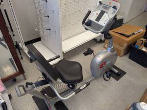 lot 17 image: Schwinn Exercise Bike with MP3 Ready Console  - Retail $240