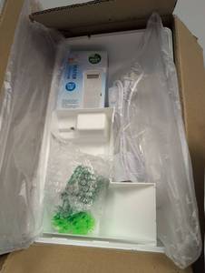 lot 27 image: Pet Supplies Bundle  - Retail $415