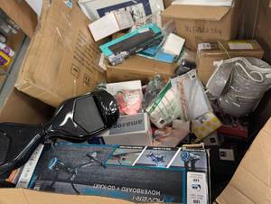 lot 2 image: Mixed Wholesale Salvage and Open Box Pallet  - Retail $590