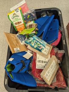lot 8 image: Mixed Pet Supply Lot  - Retail $320