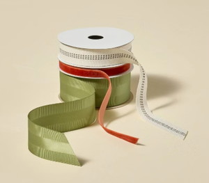 lot 41080 image: Decorative Ribbon Collection Set