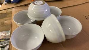 lot 41498 image: Hearth & Hand Magnolia Mini Stoneware Bowl Set