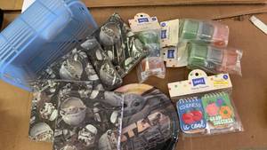 lot 41524 image: Star Wars The Mandalorian Party Supply Collection