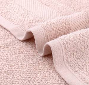 lot 41469 image: Threshold Pink Bath Hand Towel