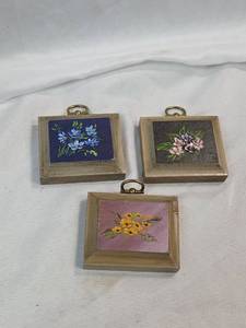 lot 860 image: Miniature Floral Oil Paintings Set by Nana