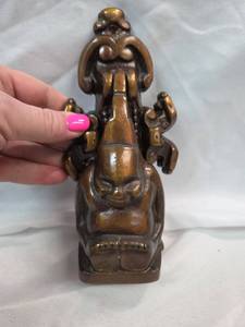 lot 865 image: Very Heavy Bronze Doorknocker
