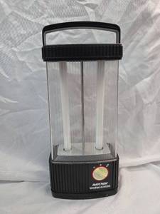 lot 871 image: Rayovac Workhorse Fluorescent Camping Lantern