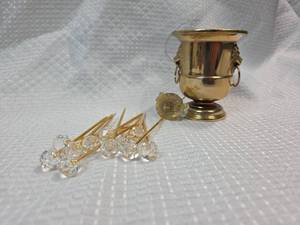 lot 874 image: Crystal Head Hair Pins with Gold Trophy Cup