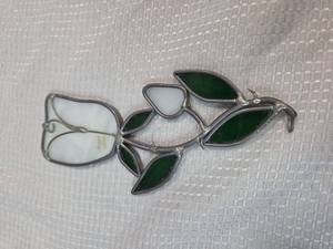 lot 880 image: Happy Glass Tulip Suncatcher