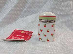 lot 893 image: Hallmark Cherry Pattern Message Box