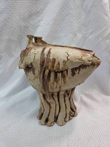 lot 897 image: Hand-Carved Pottery Heart