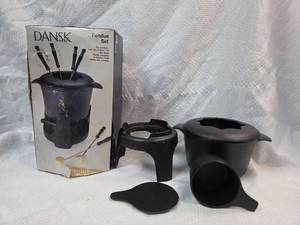 lot 925 image: Dansk Cast Iron Fondue Set