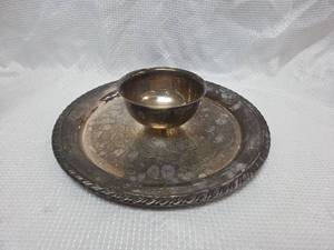 lot 932 image: Silver Plated Dish with Rope Edge Detail