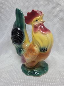 lot 945 image: Colorful Ceramic Rooster Figurine