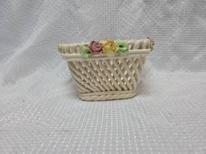 lot 951 image: Porcelain Lattice Basket with Floral Trim