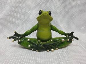 lot 960 image: Meditating Green Frog Figurine