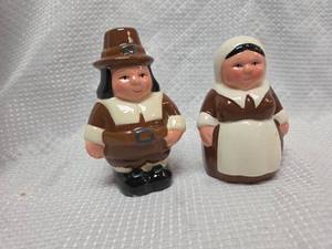 lot 966 image: Pilgrim Salt and Pepper Shakers