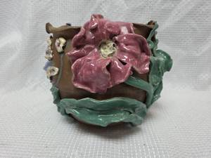 lot 996 image: Blue House Pottery Floral Art Vessel