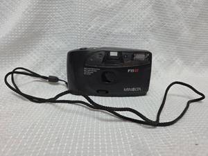 lot 1001 image: Minolta F15BF Point and Shoot Camera