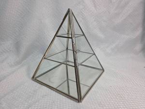 lot 1751 image: Glass and Metal Pyramid Display Case