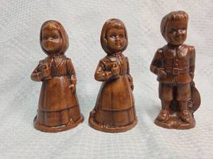 lot 1758 image: Set of 3 Brown Resin Pilgrim Figurines