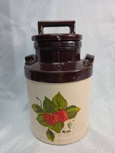 lot 1769 image: Hand Painted Strawberry Cookie Jar
