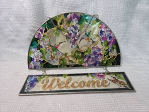 lot 1790 image: Stained Glass Hummingbird Welcome Sign