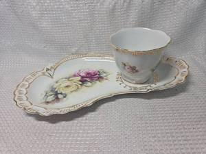 lot 1830 image: Hand Painted Rose Tea Cup and Saucer Set