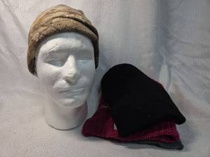 lot 1850 image: Assorted Stocking Caps