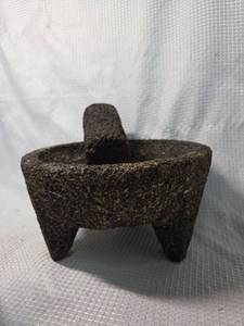 lot 1855 image: Traditional Stone Molcajete and Tejolote Set