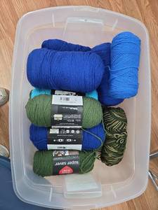 lot 1878 image: Yarn Lot with Storage Container