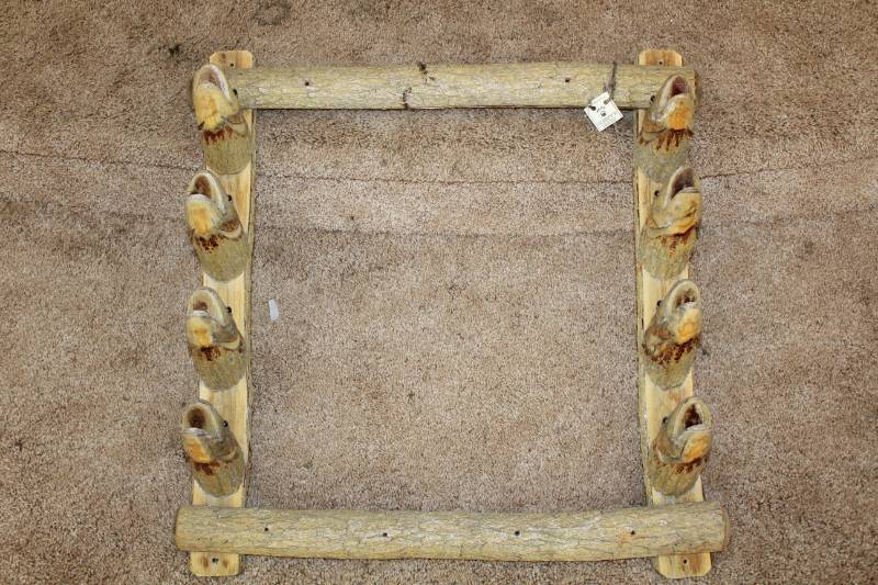 lot 2000 image: Gun  Fishing Pole Rack